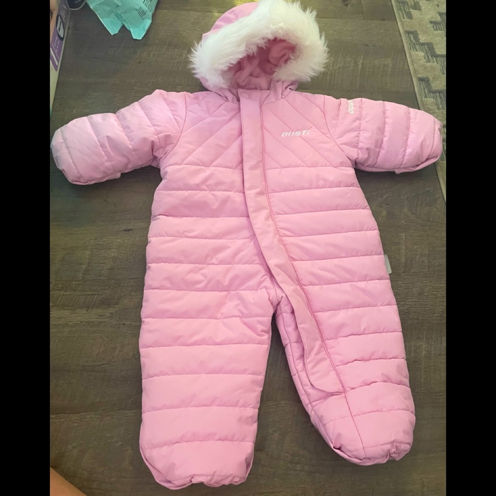 Baby girl snowsuit (6 months)